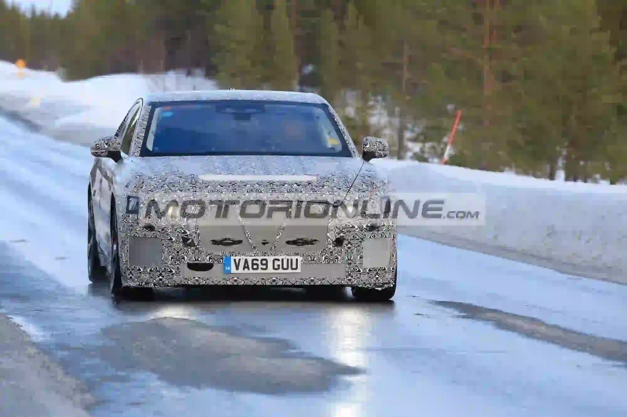 Jaguar XJ - Foto spia 11-3-2020 - 1