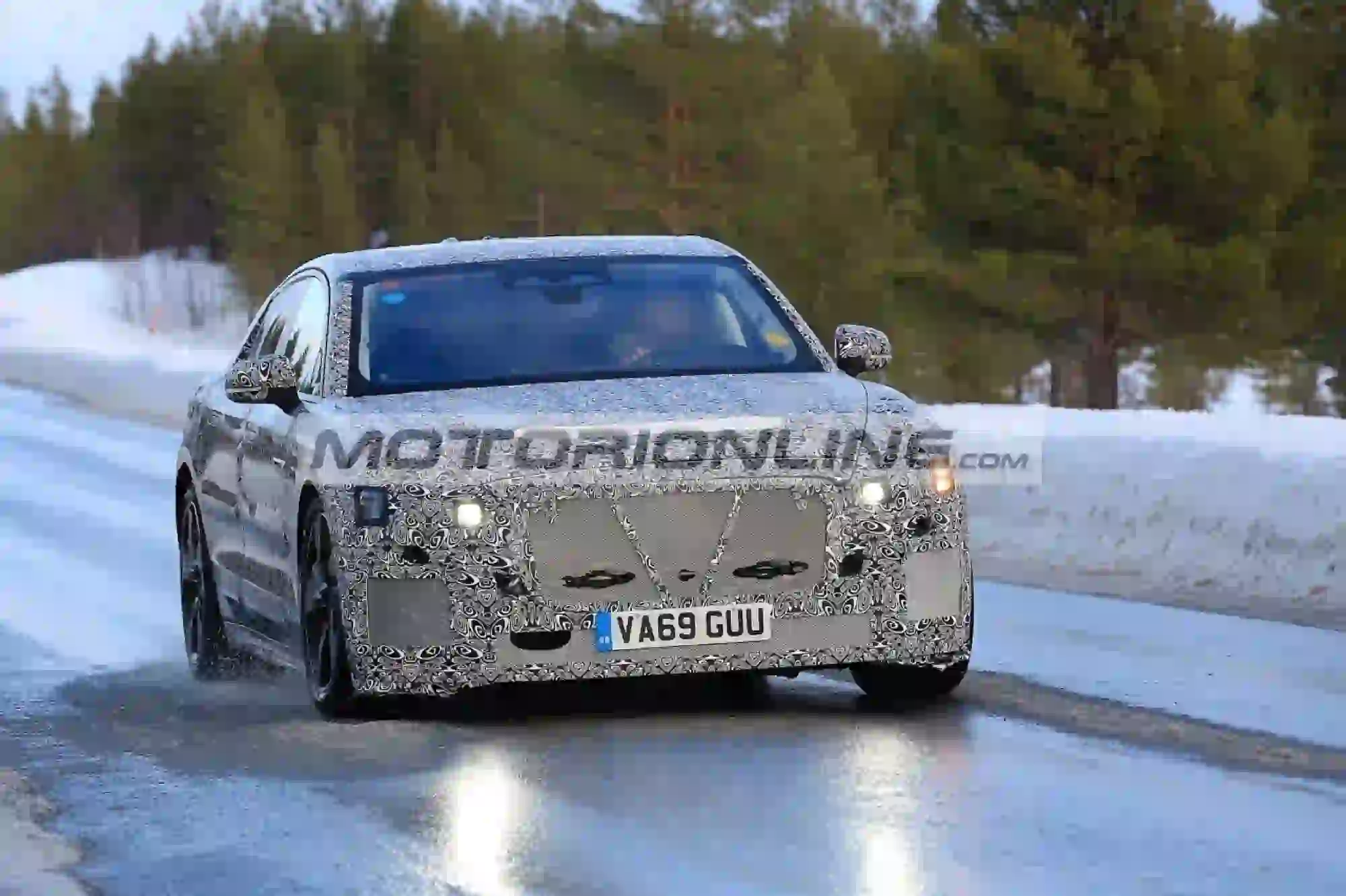 Jaguar XJ - Foto spia 11-3-2020 - 2
