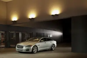 Jaguar XJ Model Year 2013 - 1