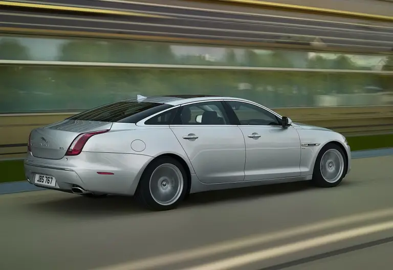 Jaguar XJ Model Year 2013 - 10