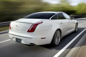 Jaguar XJ Pack - 3