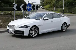 Jaguar XJ Restyling - foto spia (settembre 2014)