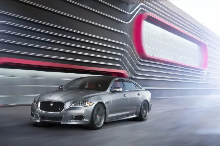 Jaguar XJR 2014 - 1