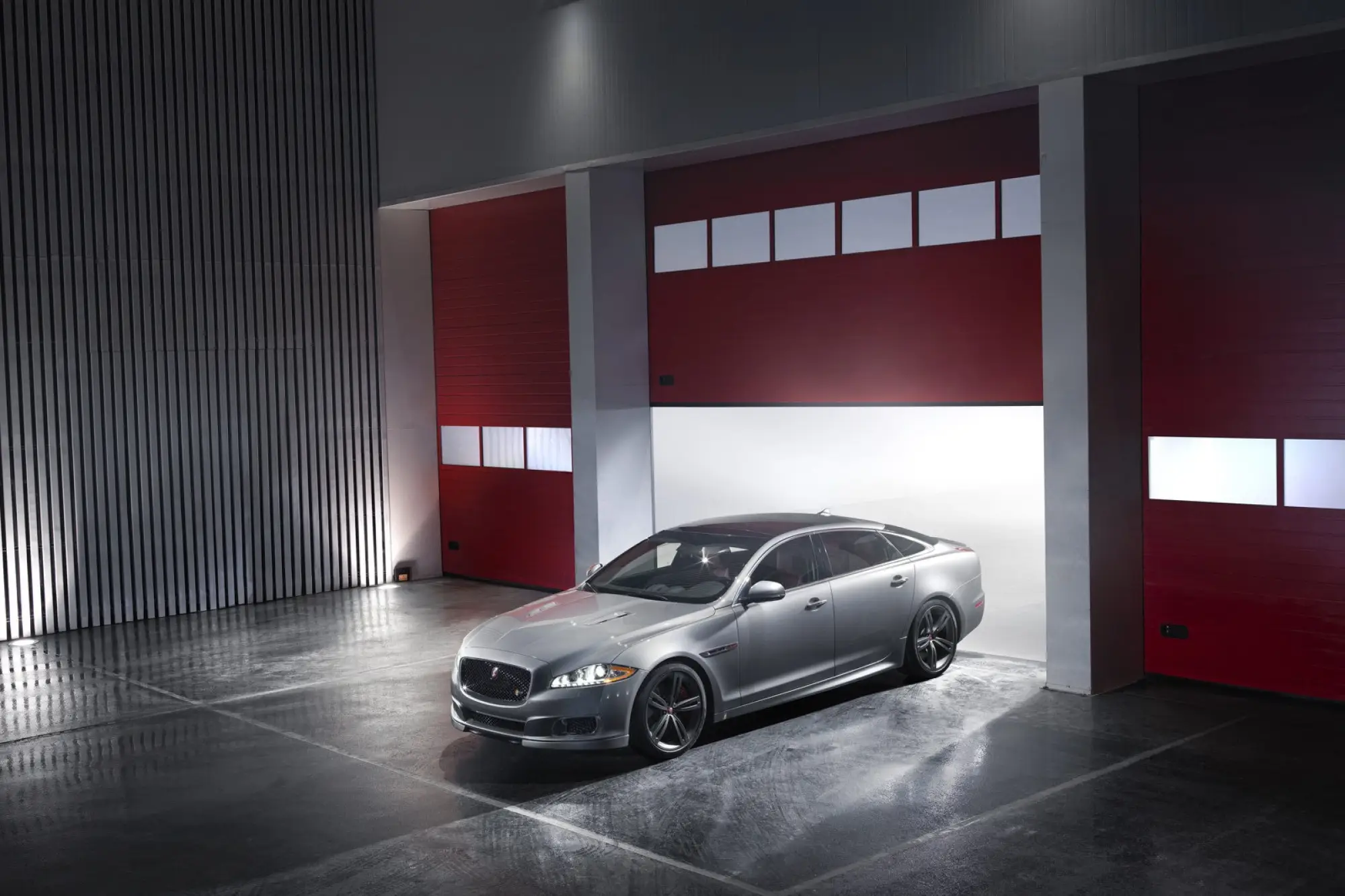 Jaguar XJR 2014 - 4