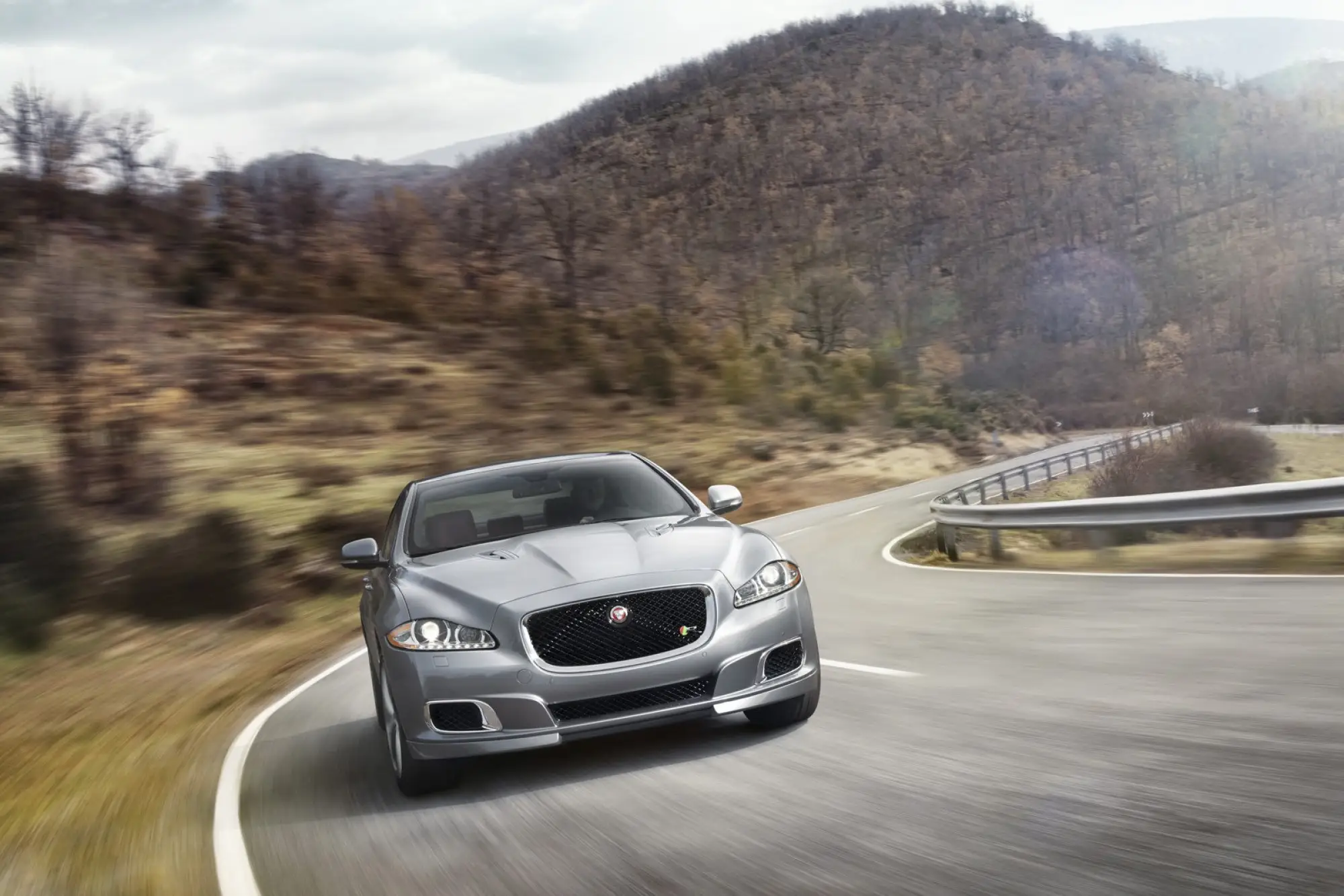 Jaguar XJR 2014 - 12