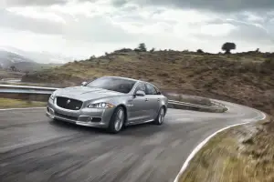 Jaguar XJR 2014 - 18