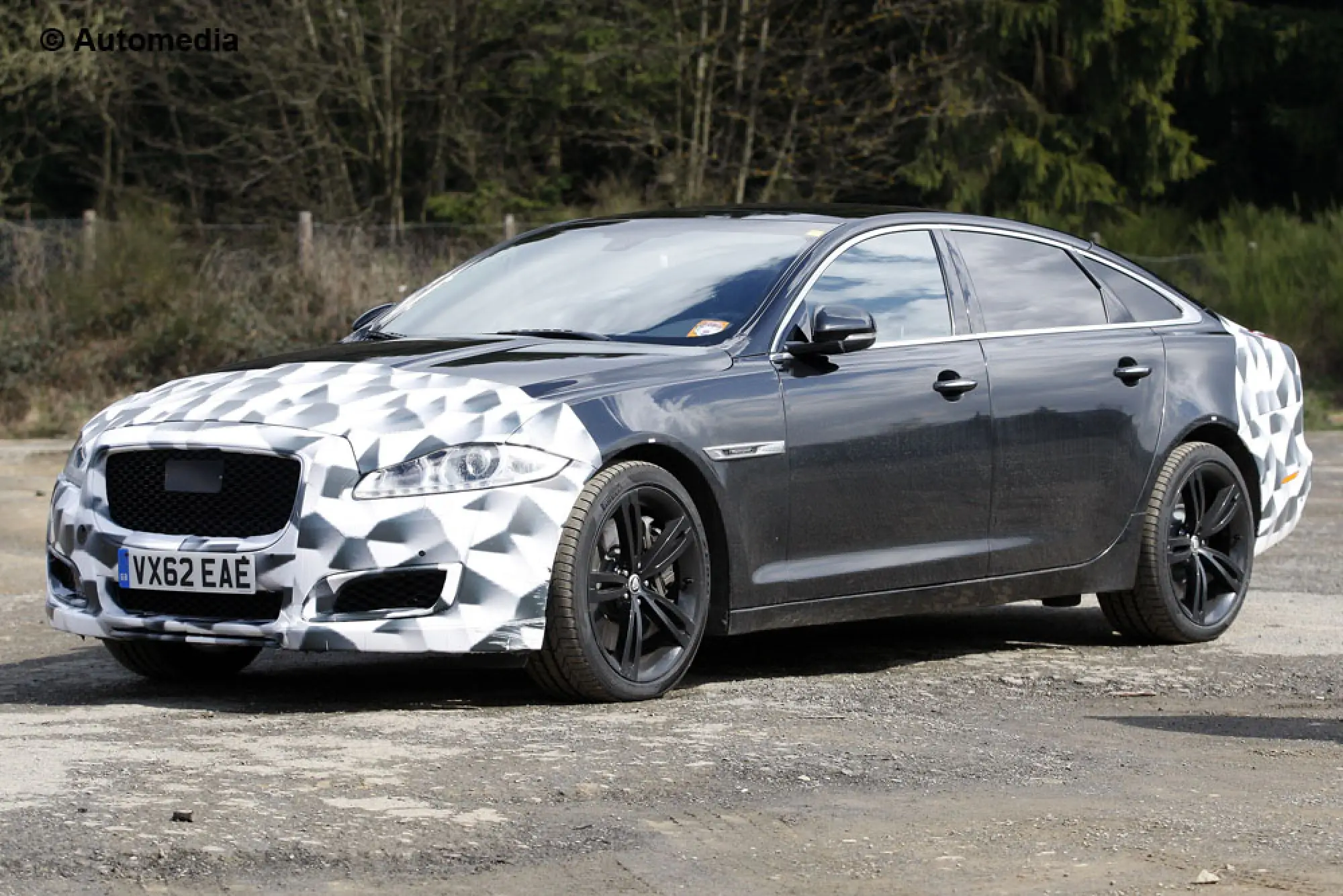 Jaguar XJR 2015 - Foto spia 01-04-2014 - 8