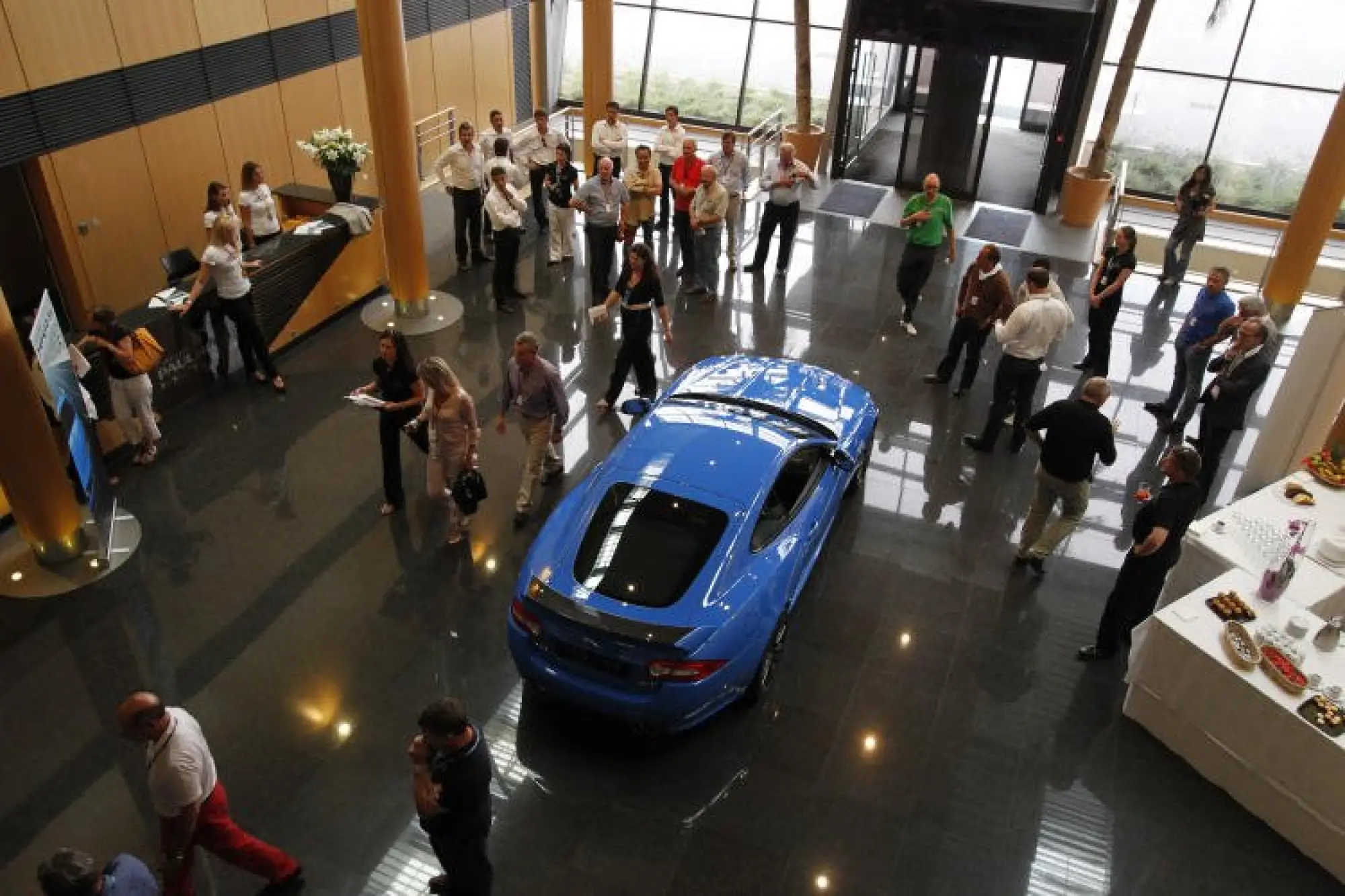 Jaguar XKR-S al Paul Ricard HTTT Circuit - 1