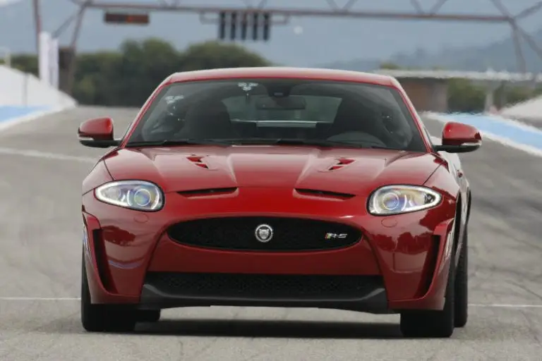 Jaguar XKR-S al Paul Ricard HTTT Circuit - 6