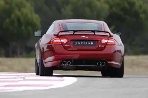 Jaguar XKR-S al Paul Ricard HTTT Circuit