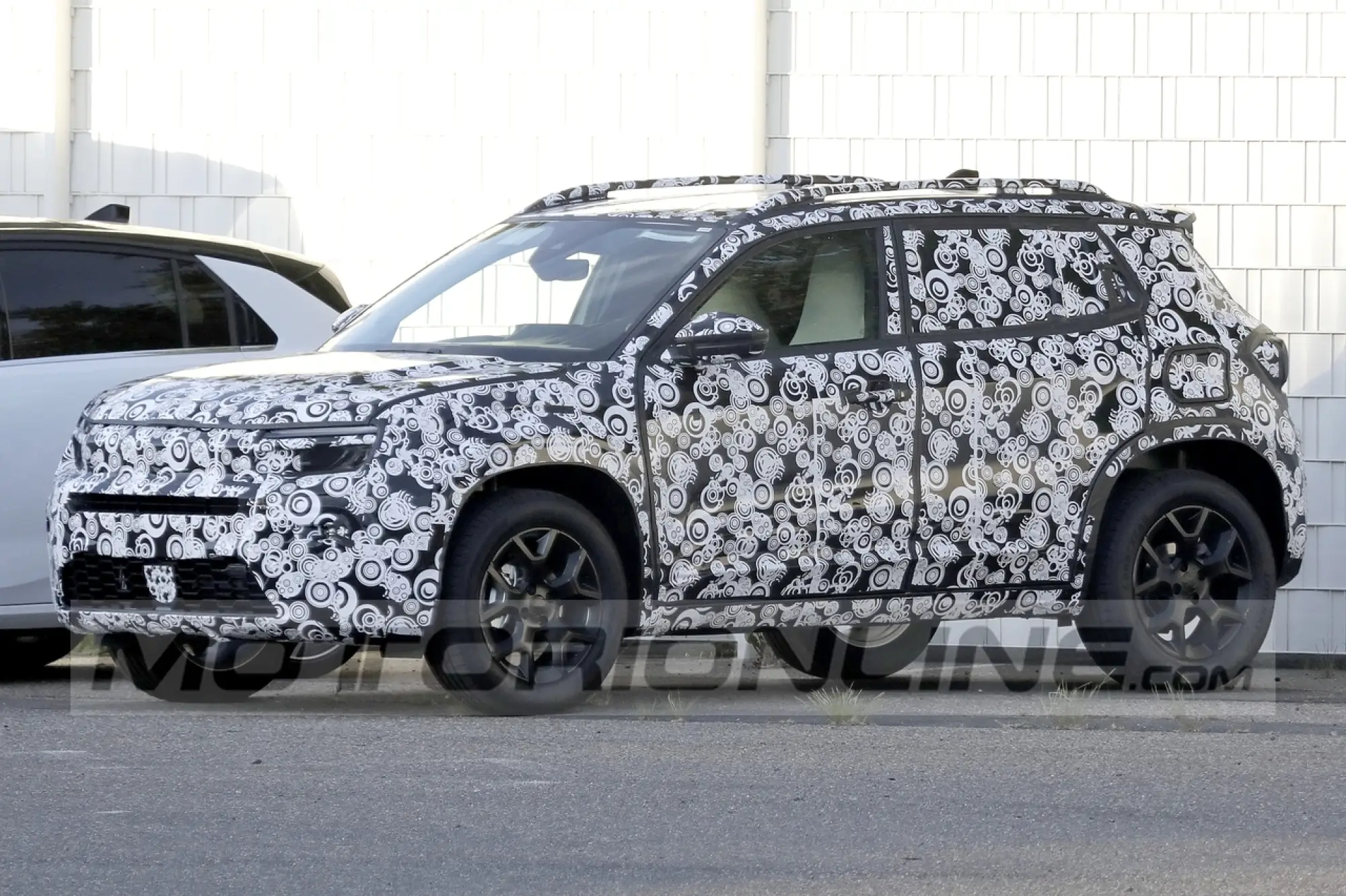 Jeep baby SUV - Foto Spia 17-06-2022 - 3