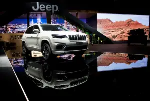 Jeep Cherokee - 18