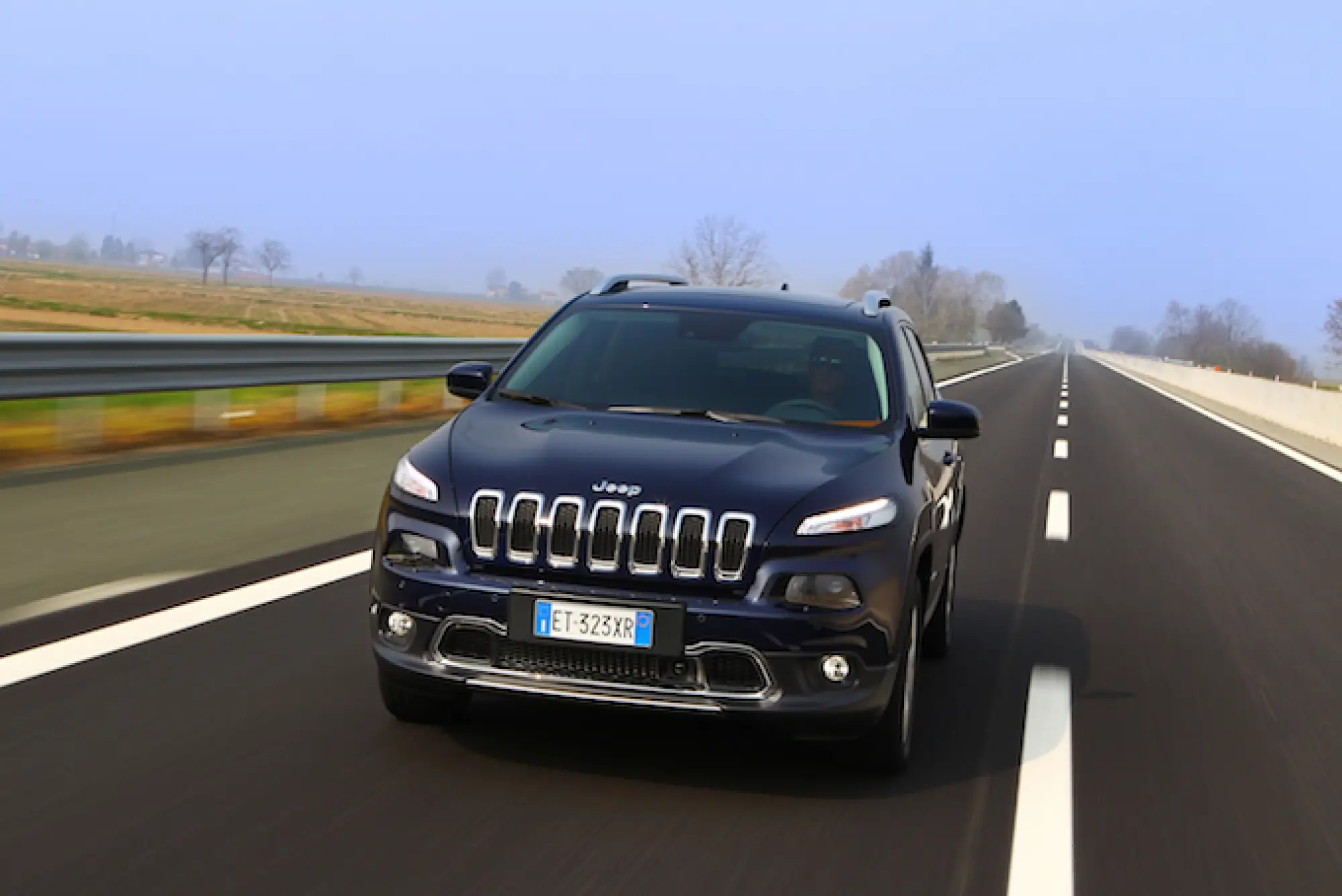 Jeep Cherokee - 3