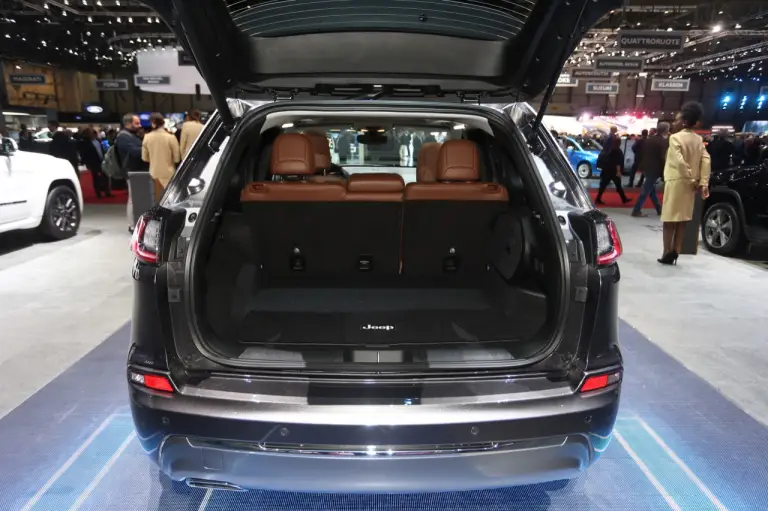 Jeep Cherokee (foto live) - Salone di Ginevra 2018 - 11