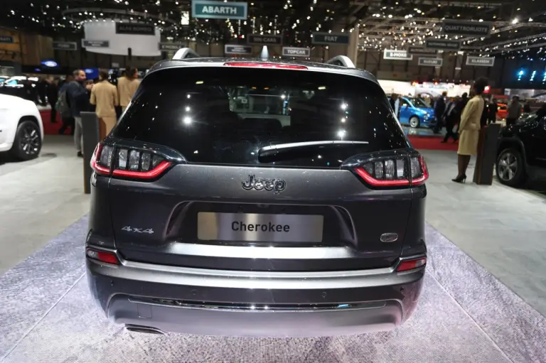 Jeep Cherokee (foto live) - Salone di Ginevra 2018 - 12