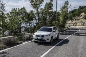 Jeep Cherokee MY 2019 - 16