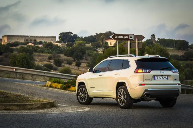 Jeep Cherokee MY 2019 - 25