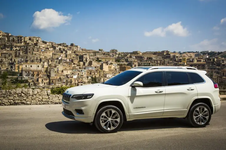 Jeep Cherokee MY 2019 - 30