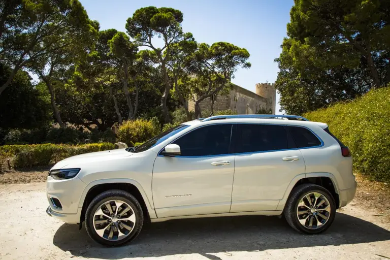 Jeep Cherokee MY 2019 - 31