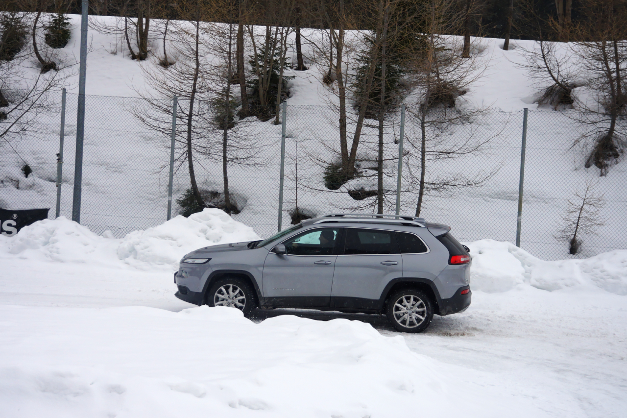 Jeep Cherokee - Prova su strada 2016