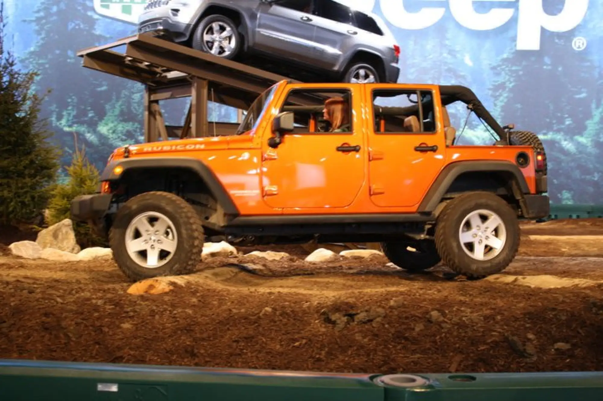 Jeep - Chicago Auto Show 2011 - 4