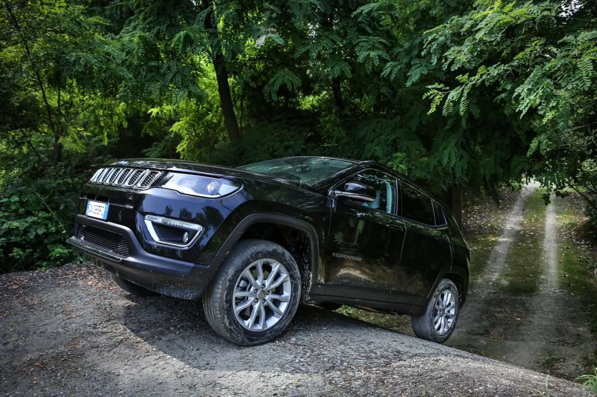 Jeep Compass 4xe e Renegade 4xe - 18