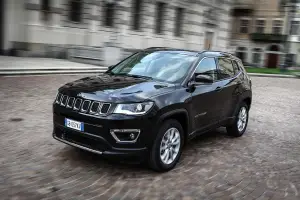 Jeep Compass 4xe e Renegade 4xe