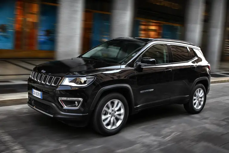 Jeep Compass 4xe e Renegade 4xe - 22