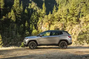 Jeep Compass MY 2017 - 3