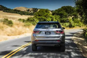 Jeep Compass MY 2017 - 28