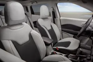 Jeep Compass MY 2017 - 33