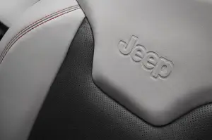 Jeep Compass MY 2017 - 39
