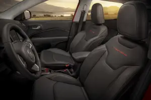Jeep Compass MY 2017 - 71
