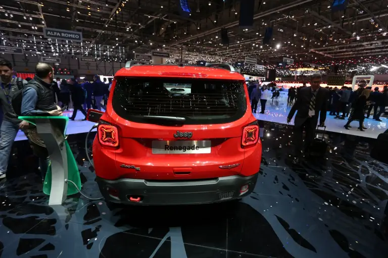 Jeep Compass PHEV e Jeep Renegade PHEV - Salone di Ginevra 2019 - 10