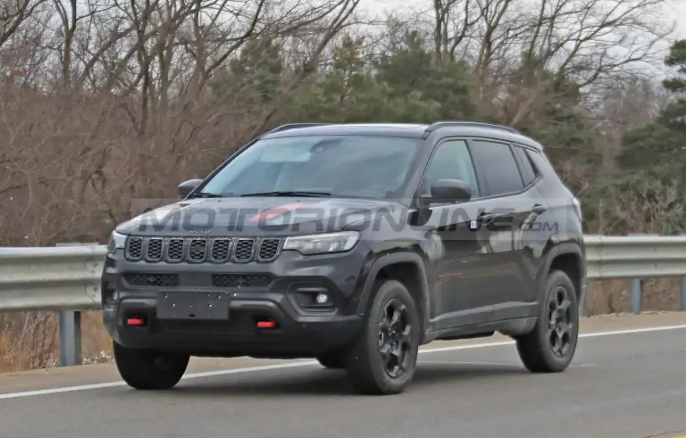 Jeep Compass Trailhawk 2022 - Foto spia 04-12-2020 - 1