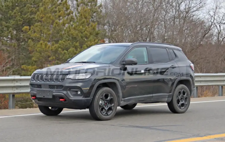 Jeep Compass Trailhawk 2022 - Foto spia 04-12-2020 - 5