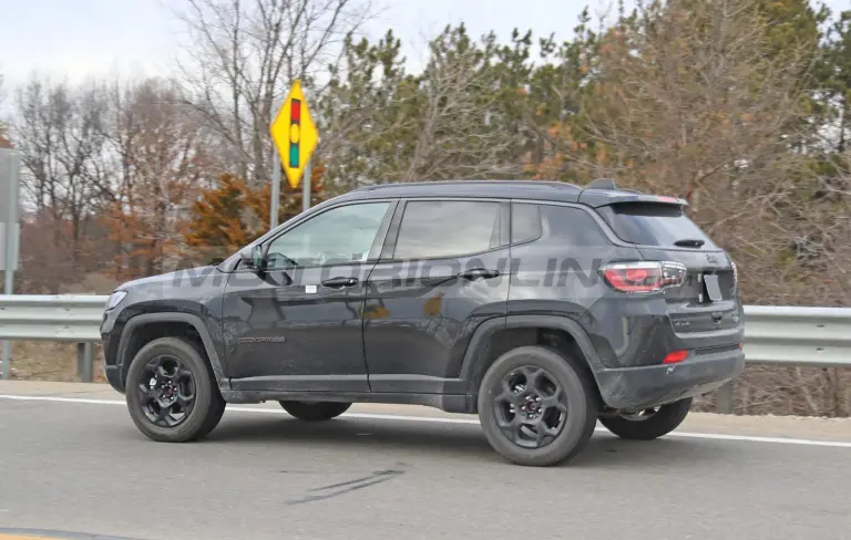 Jeep Compass Trailhawk 2022 - Foto spia 04-12-2020 - 8