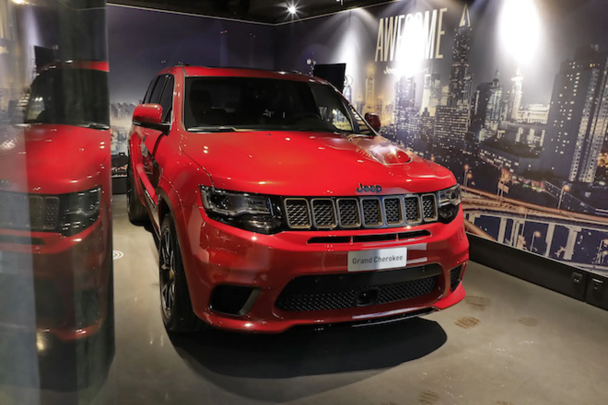 Jeep conquista il MotorVillage di Parigi - 3