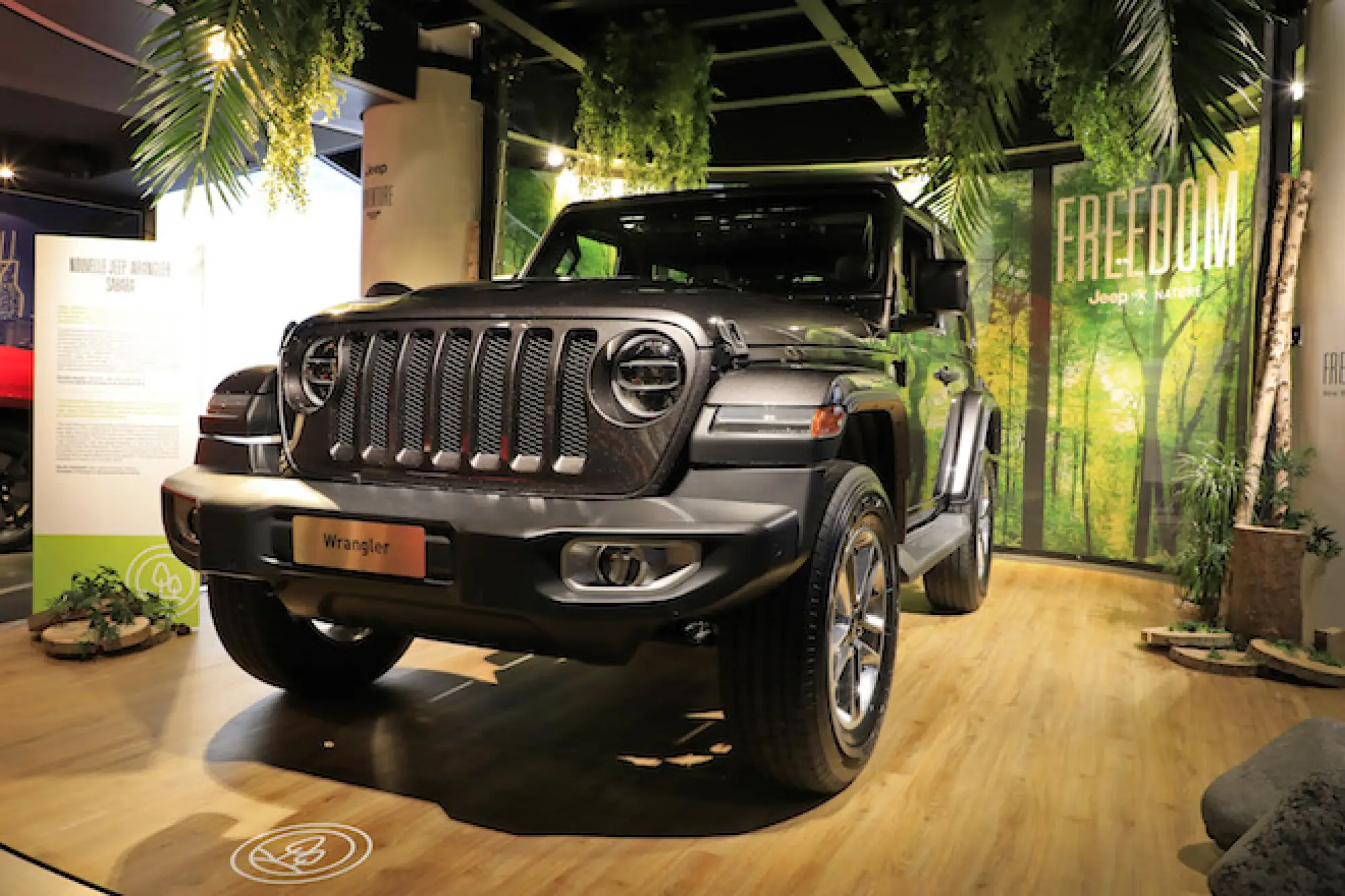 Jeep conquista il MotorVillage di Parigi - 4