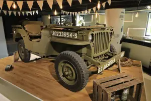 Jeep conquista il MotorVillage di Parigi - 6