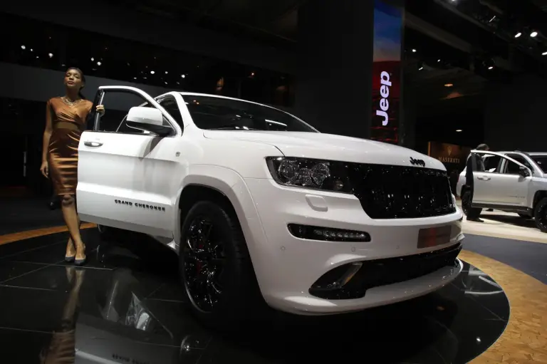 Jeep Grand Cheerokee SRT Limited Ed - Salone di Parigi 2012 - 2