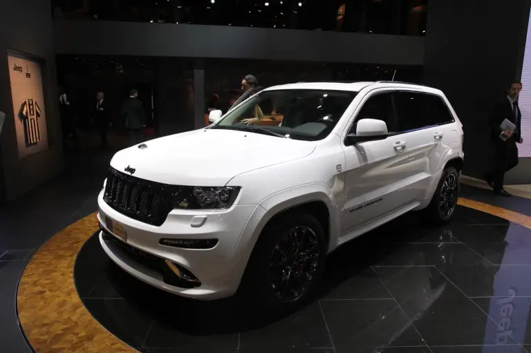 Jeep Grand Cheerokee SRT Limited Ed - Salone di Parigi 2012 - 5