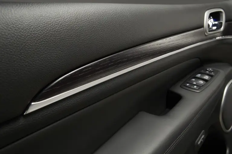 Jeep Grand Cherokee 2014 - 11