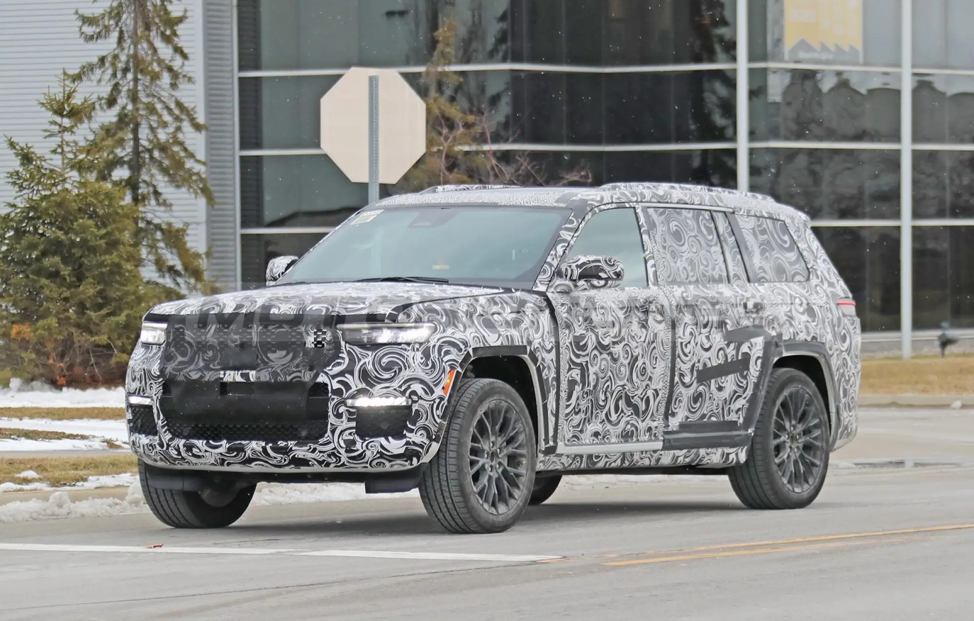 Jeep Grand Cherokee 2021 - Foto spia 05-01-2021 - 10