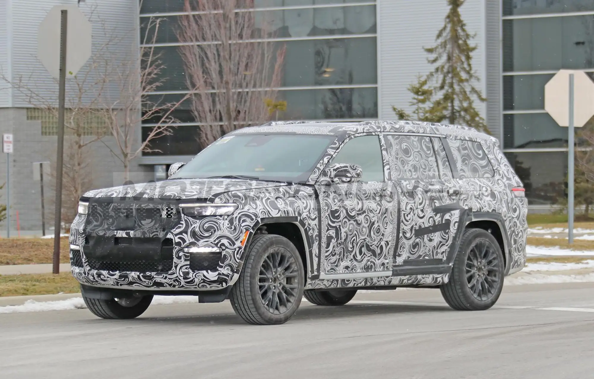 Jeep Grand Cherokee 2021 - Foto spia 05-01-2021 - 1