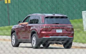 Jeep Grand Cherokee 2022 - Foto spia 13-08-2021 - 3