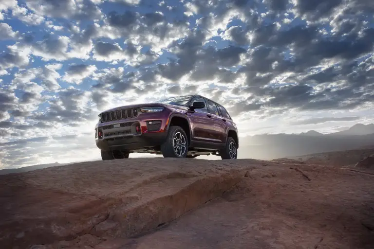 Jeep Grand Cherokee 2022 - 82