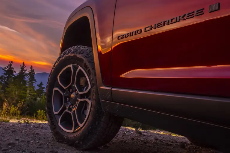 Jeep Grand Cherokee 2022 - 33