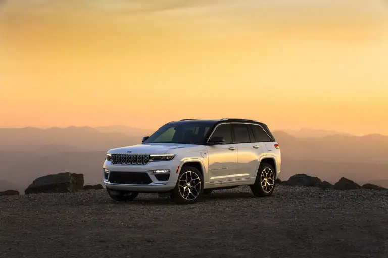 Jeep Grand Cherokee 2022 - 31