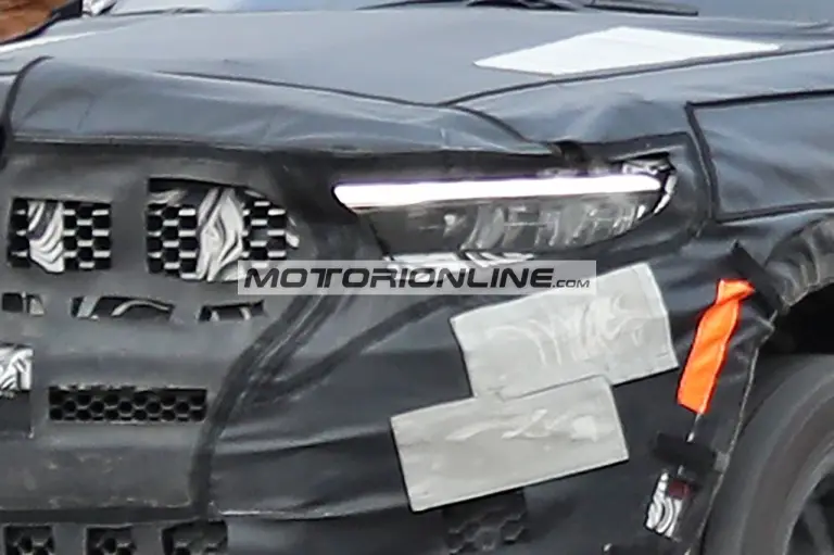 Jeep Grand Cherokee 7 posti - Foto spia 24-12-2020 - 12